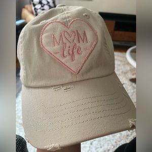 NWT “Mom Life” Baseball Hat